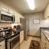 Отель Evergreen 2br- Renovated Kitchen 2 Bedroom Condo - No Cleaning Fee! by RedAwning, фото 7
