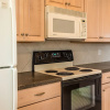 Отель SEA Haven 214 [2/2.5] Free Activities! & Oceanfront Wifi Pool, фото 5