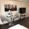 Отель Jet Furnished Suites Yorkville, фото 6