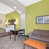 Отель La Quinta Inn & Suites by Wyndham Corpus Christi Airport, фото 14