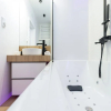 Отель Movie Jacuzzi Apartment by Renters, фото 7