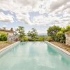 Отель Cozy Holiday Home in Tavarnelle Val di Pesa With Shared Pool, фото 2