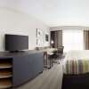 Отель Country Inn & Suites by Radisson, Indianapolis South, IN, фото 6