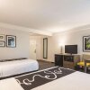 Отель La Quinta Inn & Suites by Wyndham Dallas Plano West, фото 32