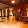 Отель Golden Phoenix Hotel, фото 1