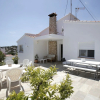 Отель Private Family Retreat With Pool Short Walk to the Sea, фото 1