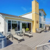 Отель Vallejo Home w/ Spacious Deck, Hot Tub & Views, фото 32
