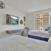 Отель Gorgeous Spacious 2bed Bayview Apartment, фото 3