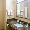 Отель Quality Inn & Suites, фото 40