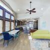 Отель New Listing! Contemporary W/ Lake Views 3 Bedroom Condo, фото 15
