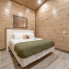 Отель Wanderer by Avantstay Sleeps 34, A+ Custom Smokies Cabin, фото 18