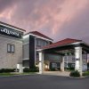 Отель La Quinta Inn & Suites by Wyndham Fredericksburg, фото 16