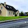 Отель Lovely 4bed With Free Wi-f and Netflix in Ireland в Леттеркенни