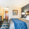 Отель Comfort Inn & Suites в Меридене