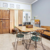 Отель Capital O 93716 Family Guesthouse Syariah, фото 13