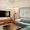 Отель Chic 2 Bedroom Ground Floor Apartment In Trendy New Farm, фото 3