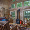 Отель Big Log Lodge 4 Bedroom House, фото 11