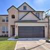 Отель Houston Home w/ Private Yard - 16 Mi to Dtwn, фото 17