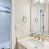 Отель Bright Myrtle Beach Apt < 1 Mi to Golf & Beach!, фото 9