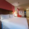 Отель Holiday Inn Express Hotel & Suites - Houston Space Center, an IHG Hotel, фото 4