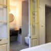 Отель Velo Vern 1 Beautiful new apartment 2 bed ensuite, фото 5