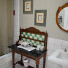 Отель Old St. Angela Inn, фото 12