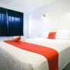 Отель RedDoorz Premium near Senggigi Beach, фото 22