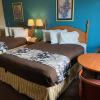 Отель Ashwood Inn & Suites, фото 2