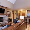 Отель Top Floor Residence in The Village at Northstar! - Iron Horse North 306, фото 6