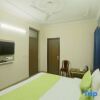 Отель Room in B&B - Hotel Mayank Plaza-near IGI Airport Terminal-3, фото 6