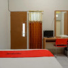 Отель RedDoorz near Stasiun Tawang Semarang, фото 8