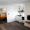 Отель The Loft Apartments в Вестпорте