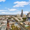 Отель Breathtaking Views - Inner City Pad в Брисбене