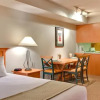 Отель Holiday Inn Whistler Village Centre, фото 2