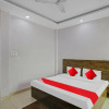 Отель Oyo Flagship 805597 Shri Nanadan Palace, фото 14