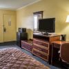 Отель Rodeway Inn & Suites, фото 34