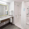 Отель Hampton Inn & Suites Cape Canaveral Cruise Port, фото 16