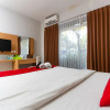 Отель RedDoorz Plus @ Idjen Boulevard Malang, фото 21