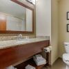 Отель Comfort Suites Johnson City near University, фото 46