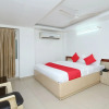 Отель Cozy Residency by OYO Rooms, фото 10