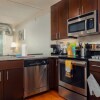 Отель 2br/1ba Apartment Near Rittenhouse Square 2 Bedroom Apts by RedAwning, фото 9