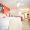 Отель Island Sun Inn & Suites - Venice, Florida Historic Downtown & Beach Getaway, фото 44