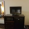 Отель Executive Inn & Suites, фото 21