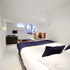 Отель Romantic Jordaan Canalsuite near Anne Frank House, фото 4