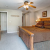 Отель Ski-in/ski-out Snow Flower 3 Bedroom Condo, фото 5
