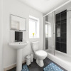 Отель Royal House Wolverhampton - Perfect for Contractors & Large Groups, фото 5