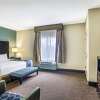 Отель La Quinta Inn & Suites by Wyndham Karnes City - Kenedy, фото 33