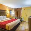 Отель Econo Lodge Cumberland, фото 2