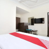 Отель OYO 12354 Hotel Sangreela, фото 7