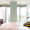 Отель The Stratford Escape - Modern Bright 2bdr Loft With Amazing Views, фото 2